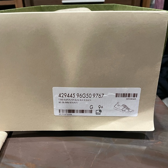 Authentic Men’s Gucci AC GG Supreme Sneaker - Picture 7 of 8